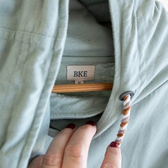BKE Buckle Sage Mint Hoodie Sz Medium Twisted Rope Drawstrings Kangaroo Pocket - Picture 3 of 12